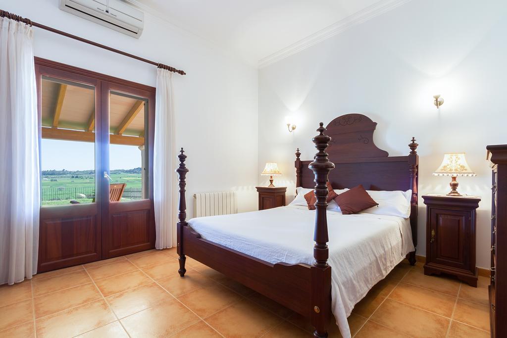 Villa Son Gili Llubí Extérieur photo